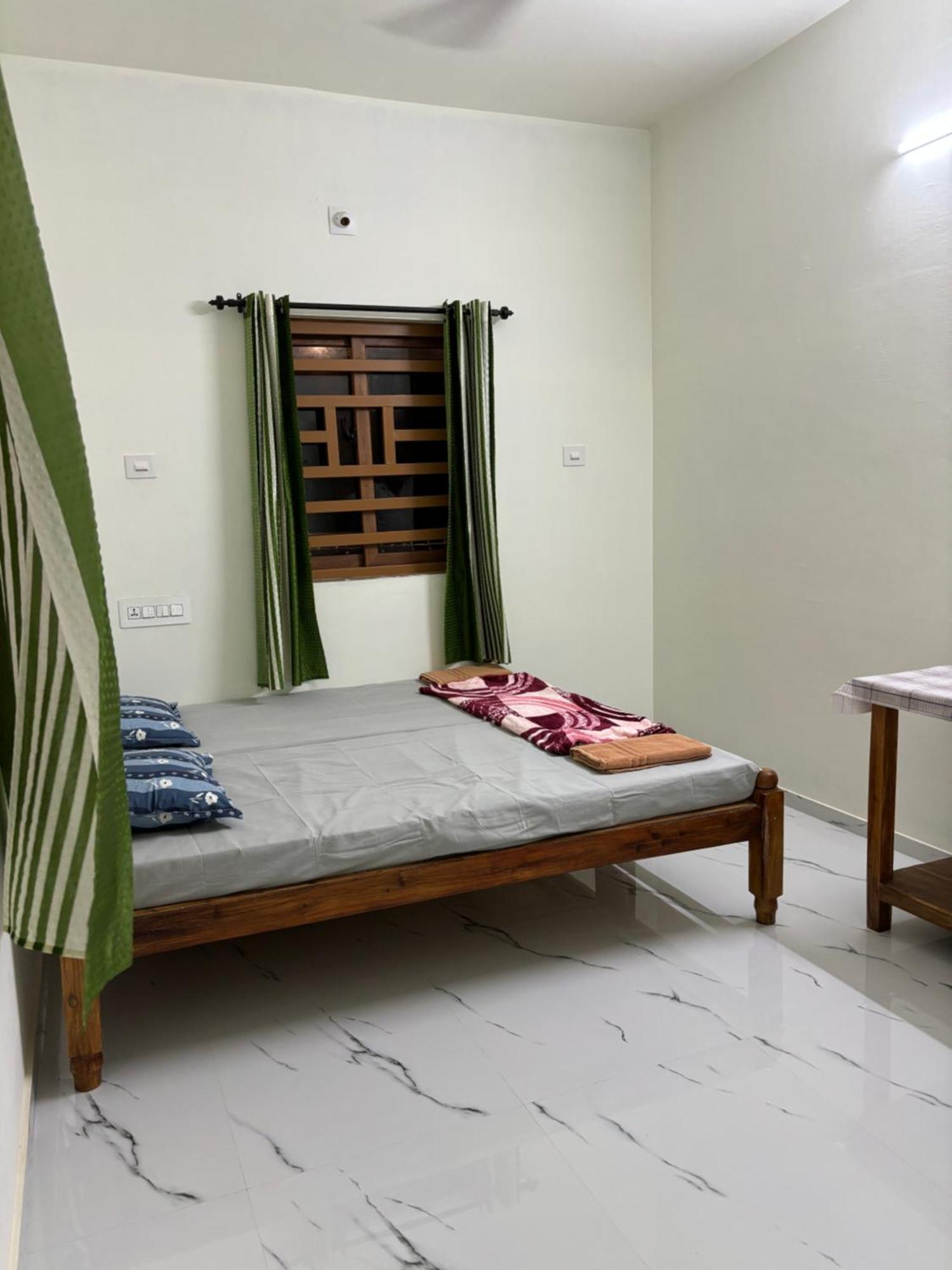 Golden Beach Home Stay Alappuzha Exterior photo