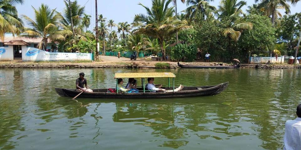 Golden Beach Home Stay Alappuzha Exterior photo