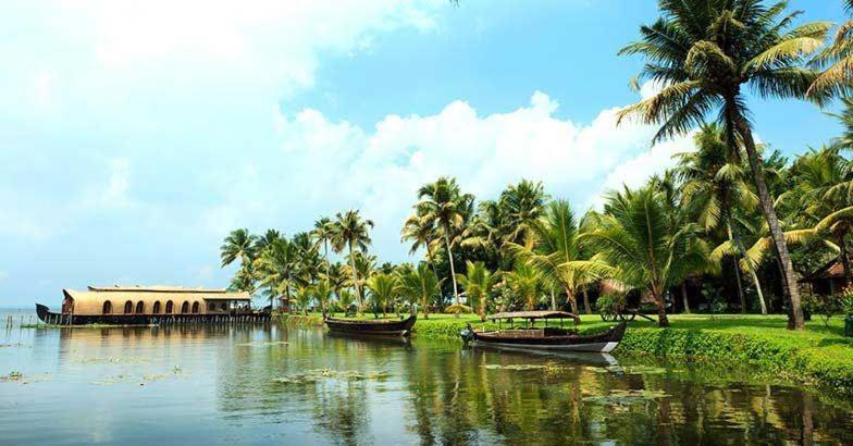 Golden Beach Home Stay Alappuzha Exterior photo